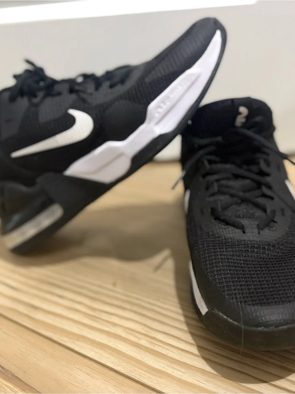 Nike Black and White‎ Running Shoes with Air Cushion